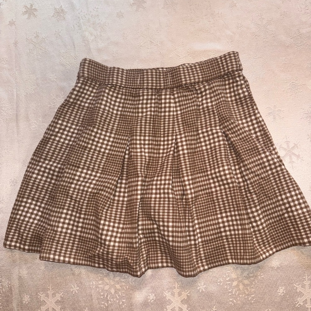 Hollister White and Brown Pleated Skater Skirt